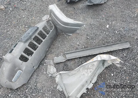 2000 Jeep Grand Cherokee Laredo from USA, damaged, VIN 1J4GW48S4YC213838